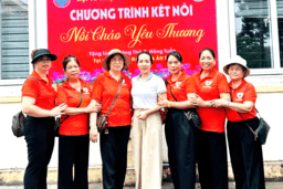 Hội từ thiện Hưng Yên Việt Nam tổ chức chương trình kết nối “Nồi cháo yêu thương” phối hợp cùng Bệnh viện Đa khoa Ân Thi